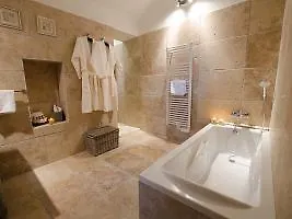 Hotel Le Chateau Des Cinq Cantons